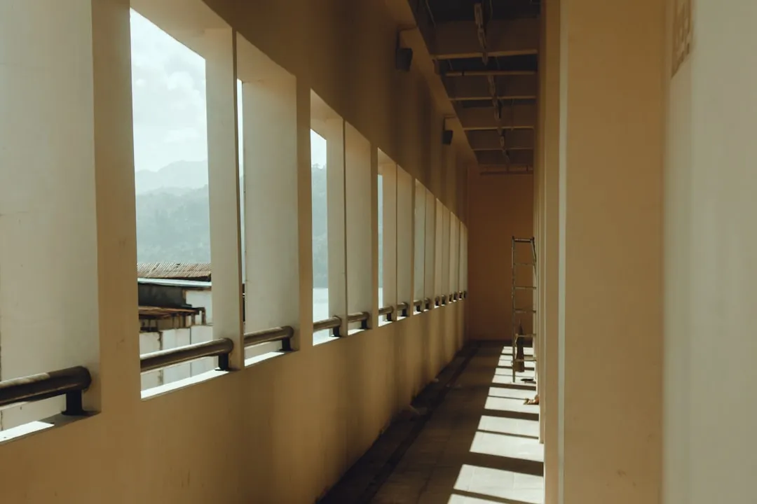 建筑施工现场安全绳与反光背心搭配使用规范及技术要求