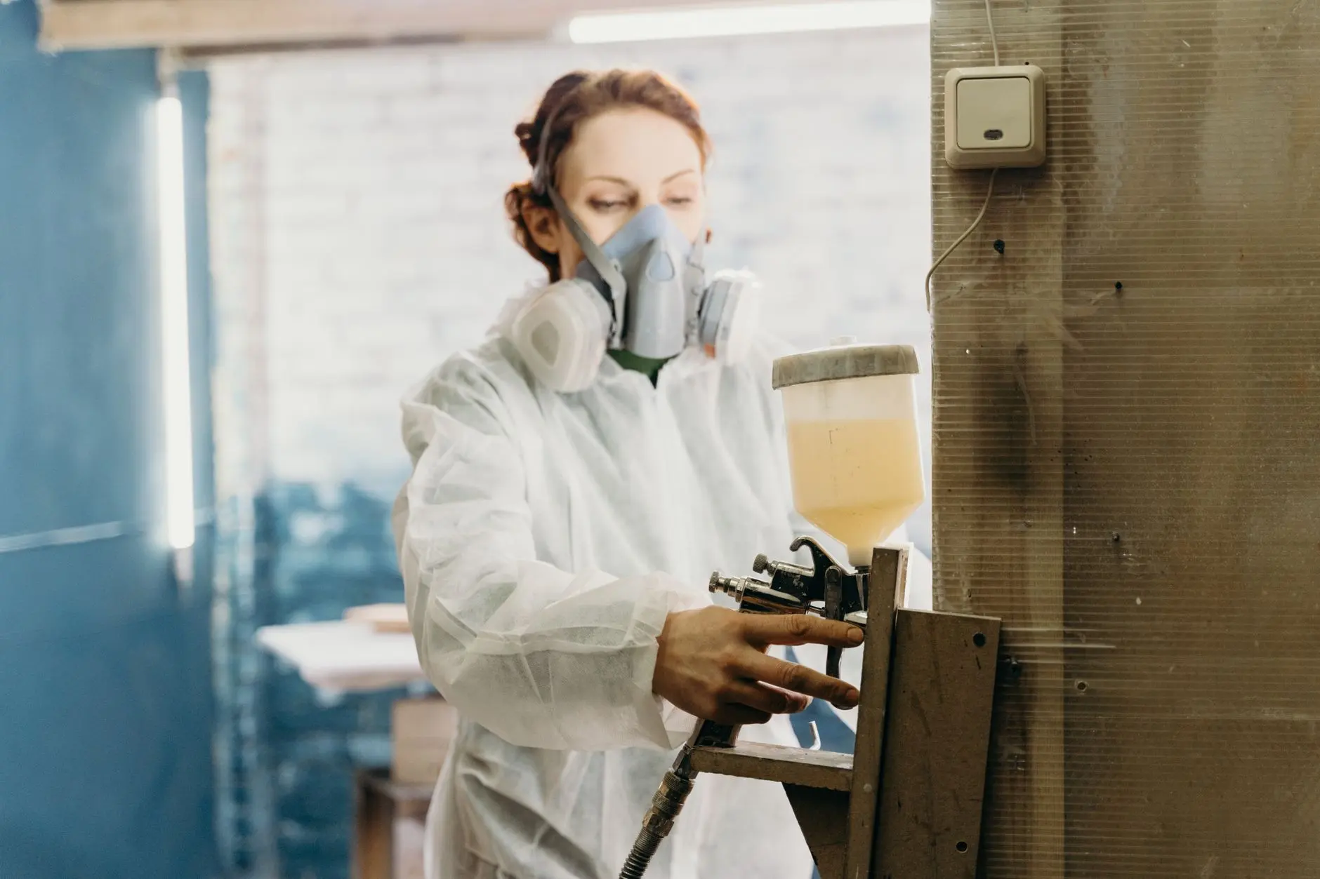 建筑工地反光背心夜间作业防护性能实测分析